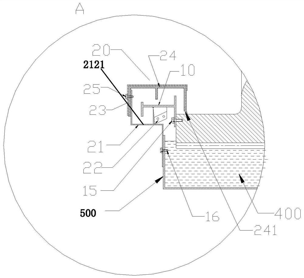 Labyrinth seal with oil scraping structure and oil scraping method