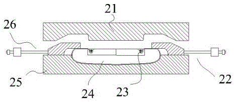 A method and mold with a gap surface fiber tube