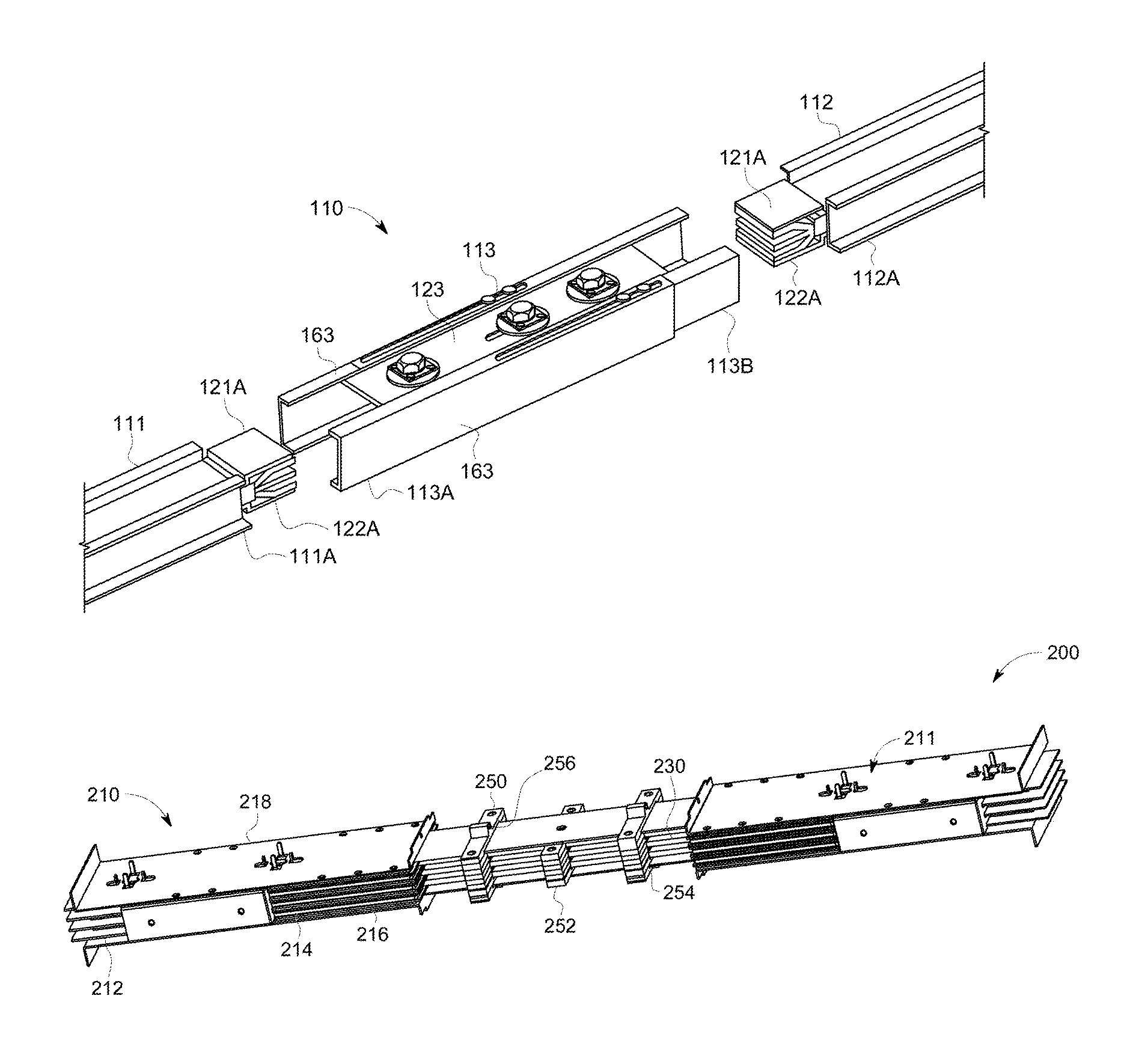 Busway joint coupling having a splice plate with a longitudinal rib