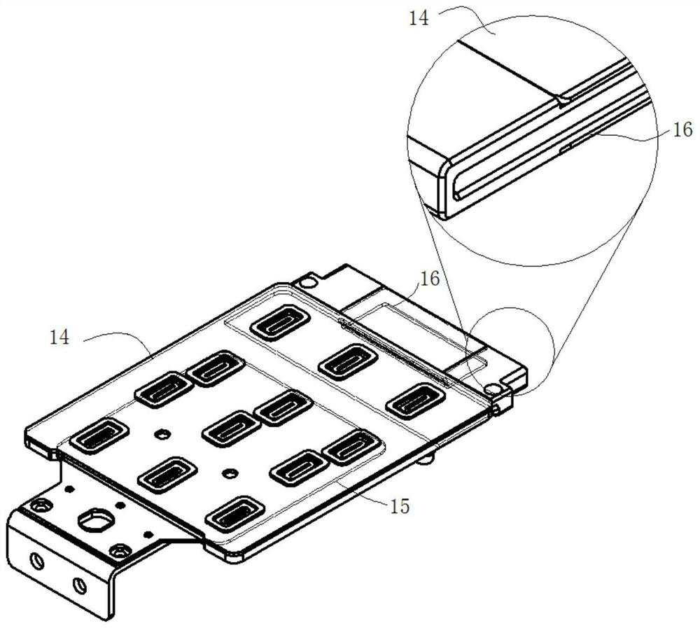 Integrated radiator IGBT power device with low-inductance composite busbar structure