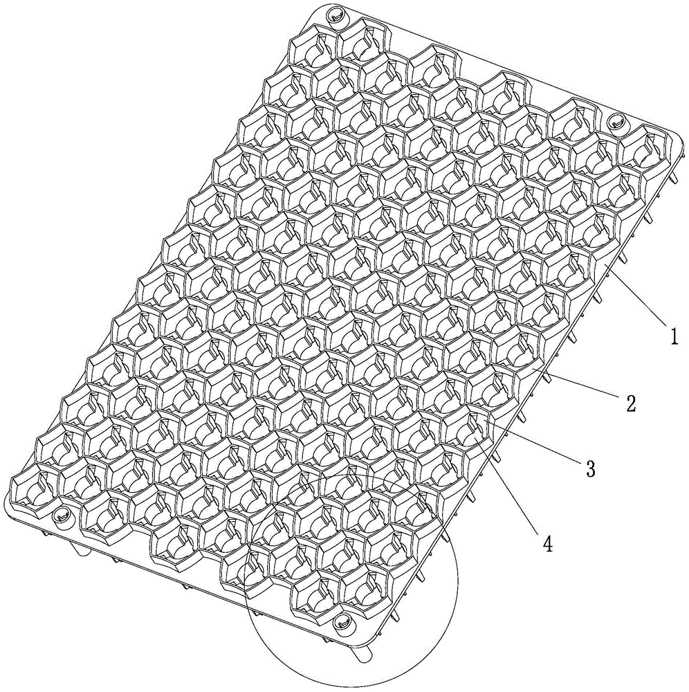 Honeycomb hook plate for medicine bottle packaging and medicine bottle packaging method