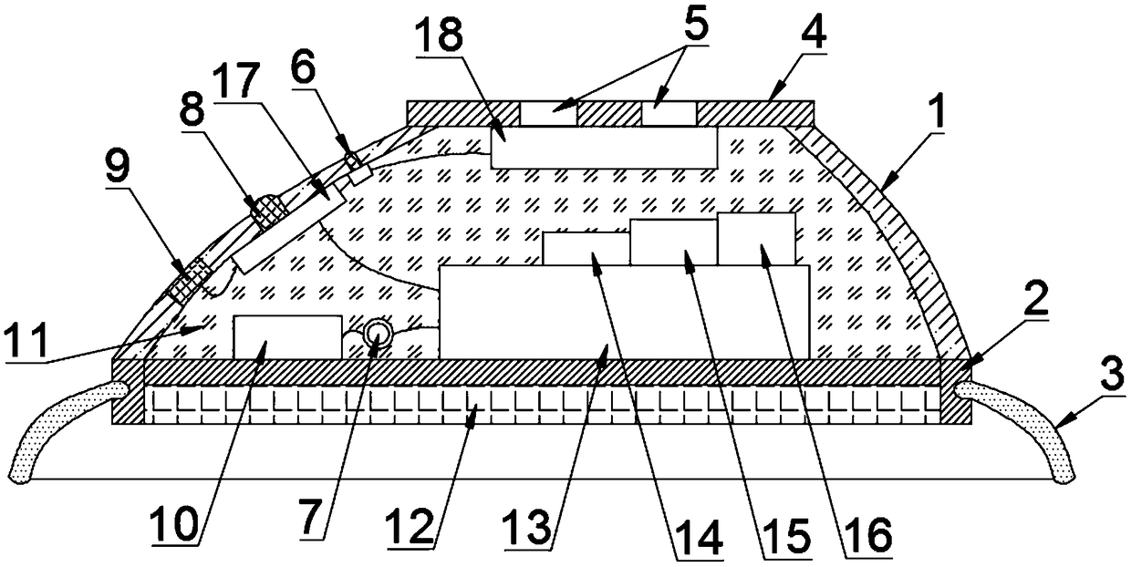 Self-generating and heating solar socket without power supply