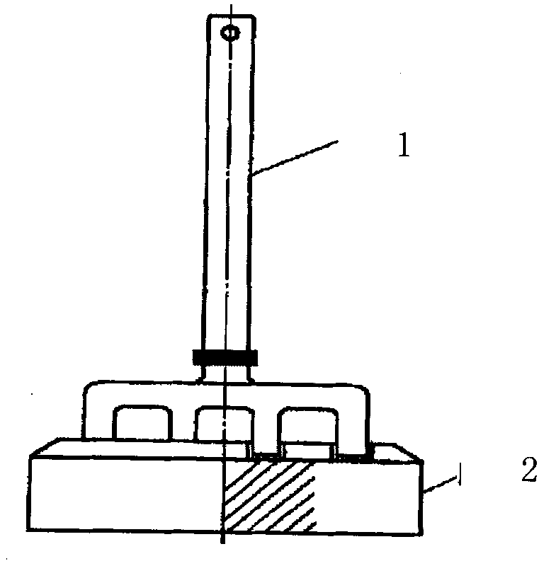 Connecting structure of aluminum electrolytic prebaked anode guide bar and steel jaw and preparation method thereof