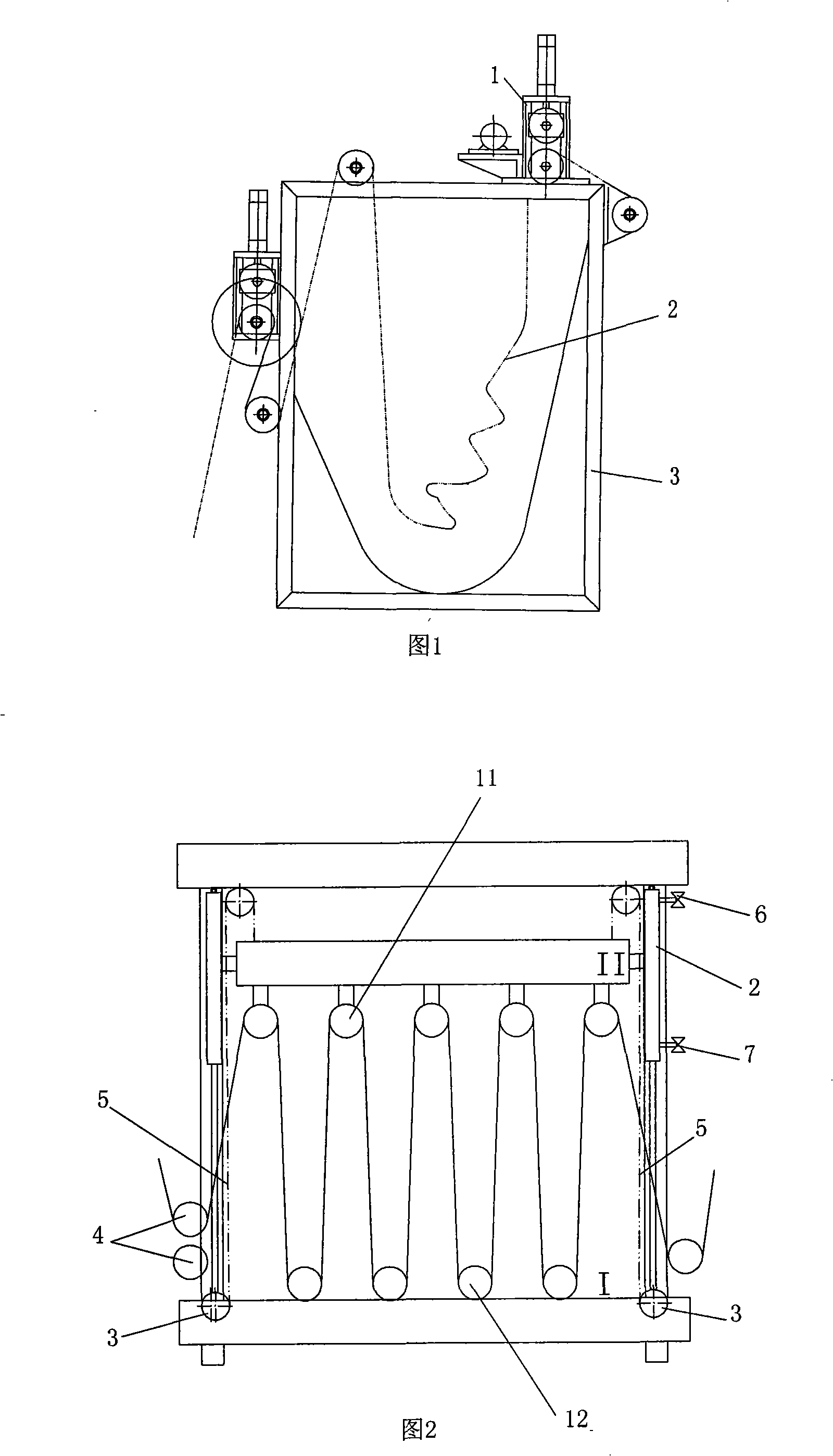 Self-tension cloth storage device