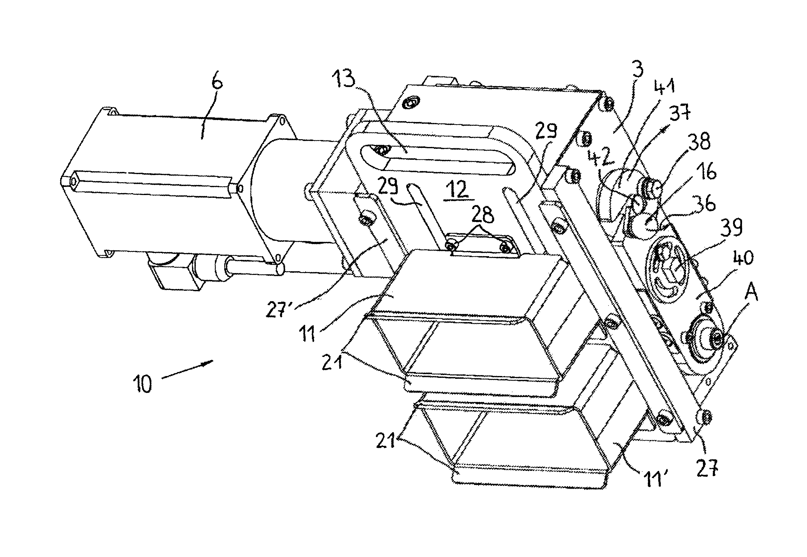 Method and apparatus for transporting label strips