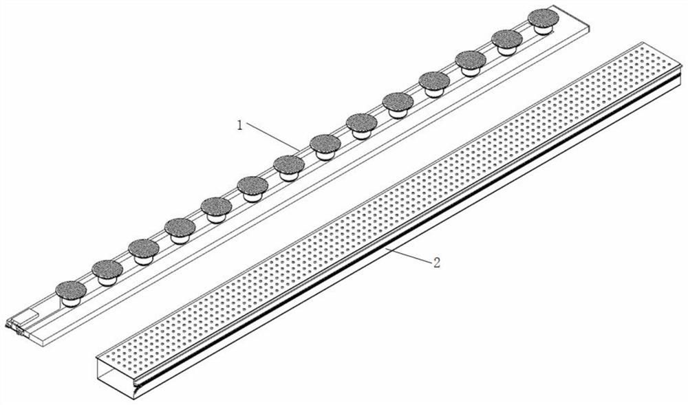 Cavity forming die, using method and self-checking method