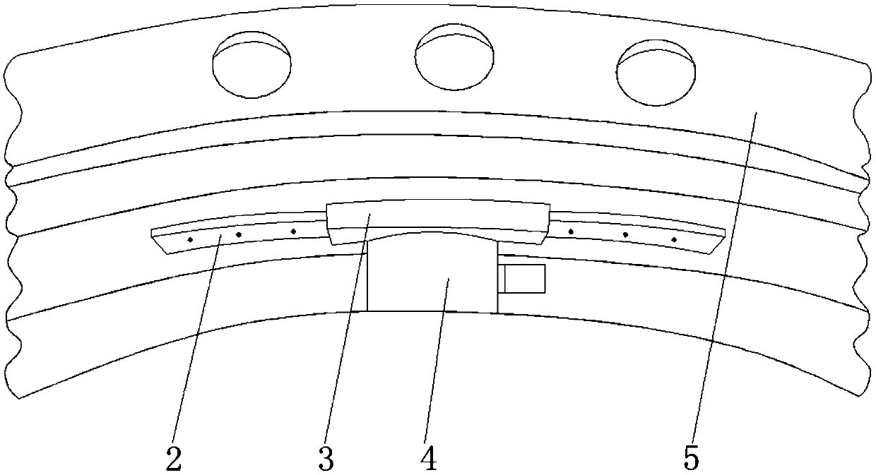 Mounting and fixing device and mounting method for capacitive gap sensor