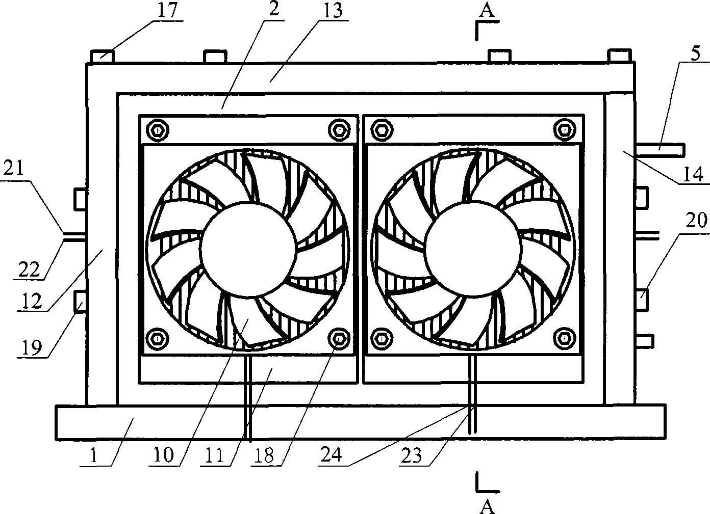 Device for heating and refrigerating flowing liquid