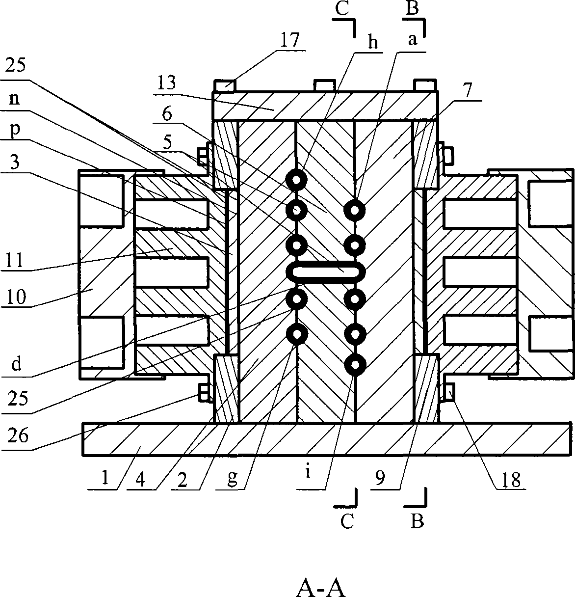 Device for heating and refrigerating flowing liquid