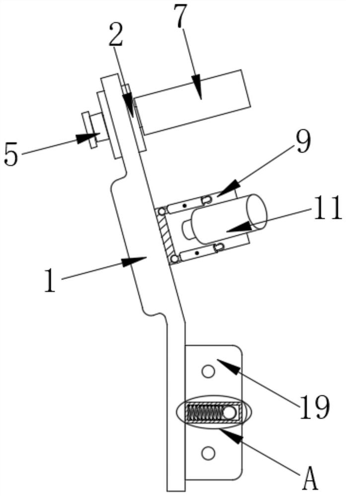 Filament guide device of carbon fiber take-up machine