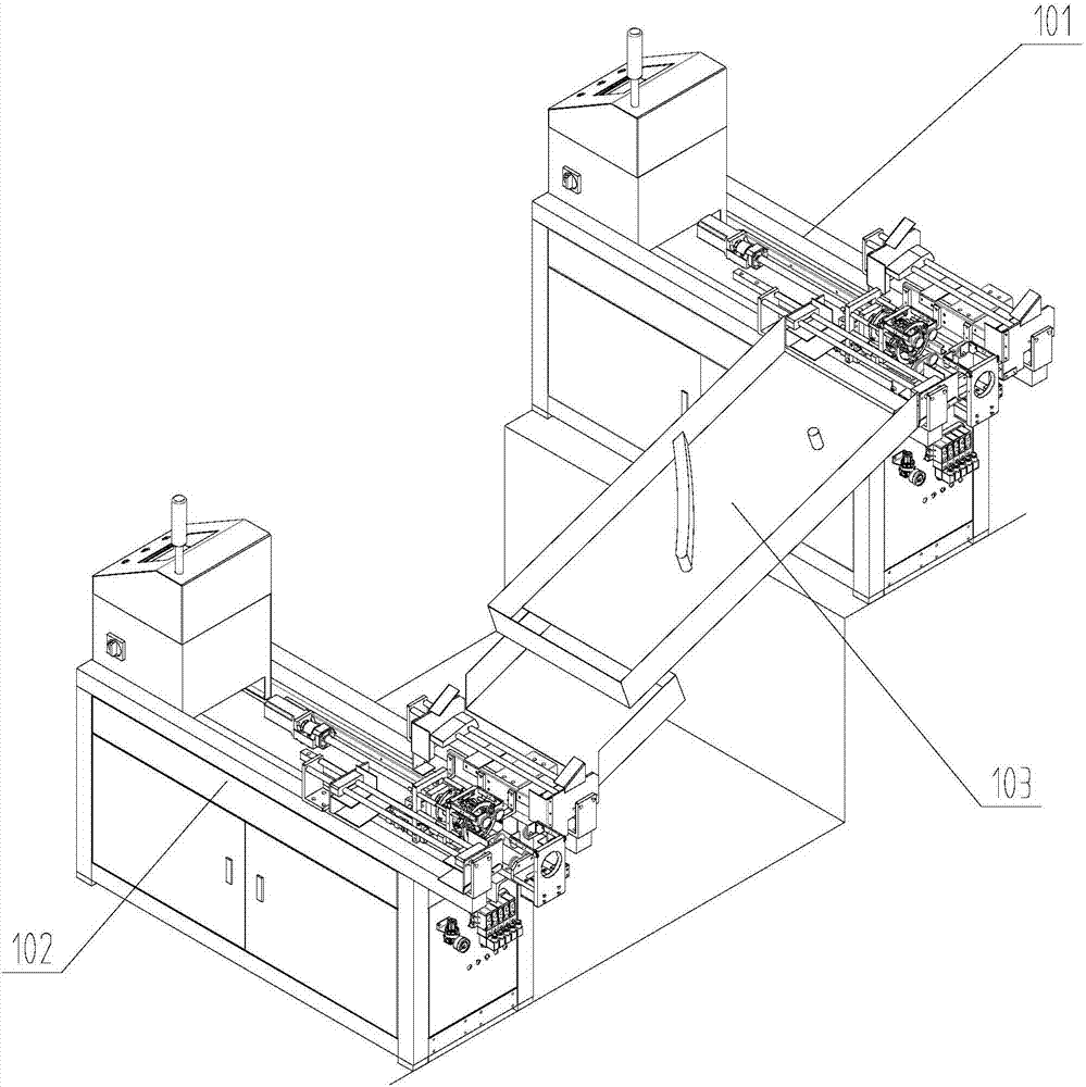 A clamping and feeding device for double-end processing of rigid pipe fittings