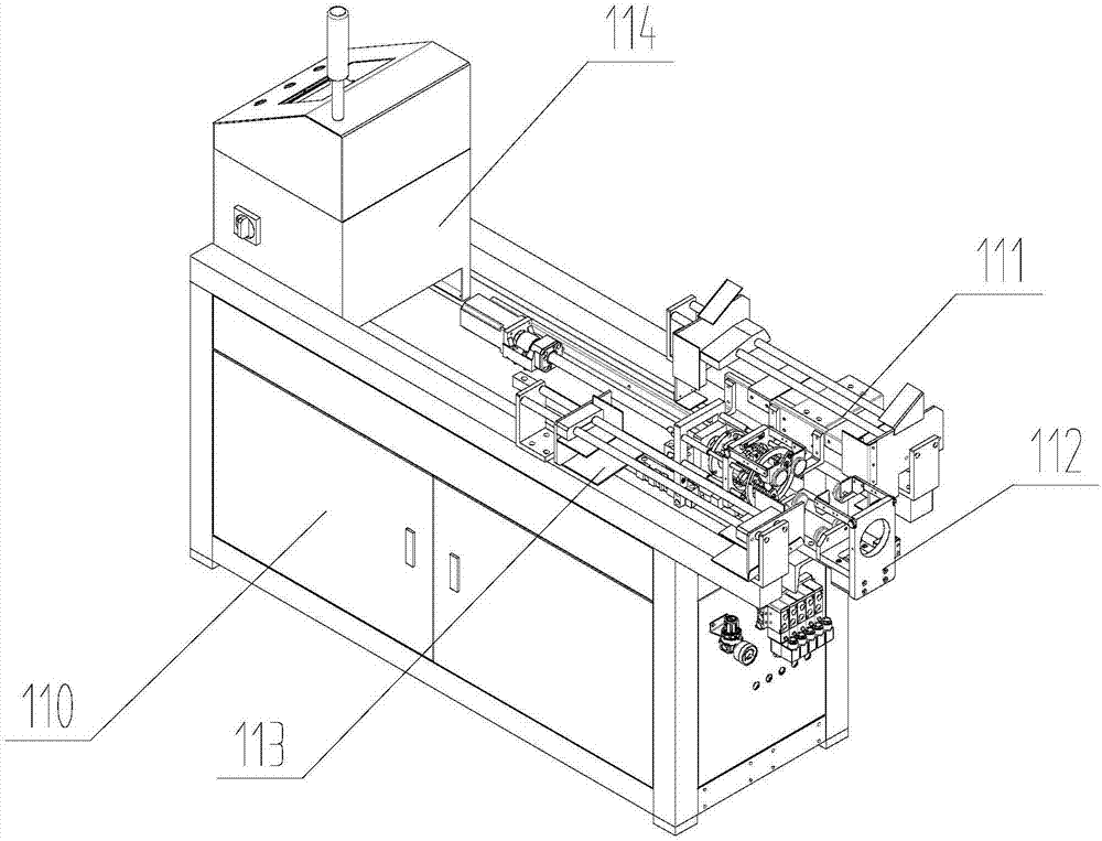 A clamping and feeding device for double-end processing of rigid pipe fittings