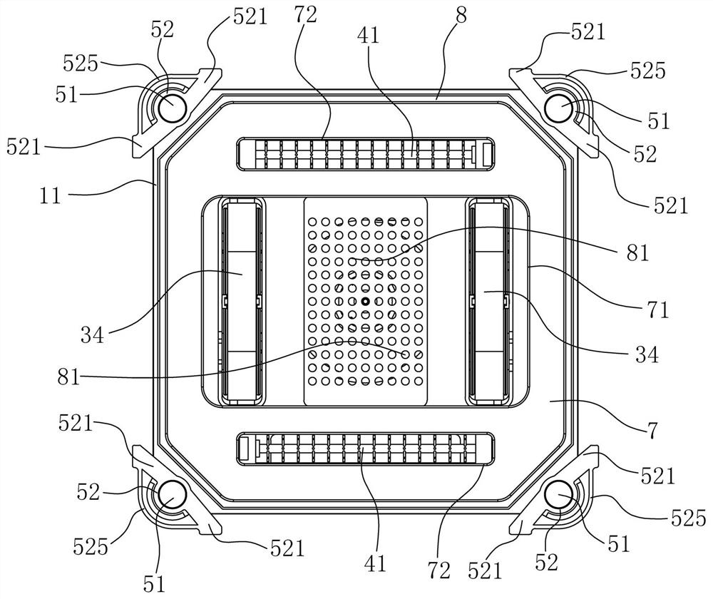 Cleaning device with edge and omnidirectional obstacle detection