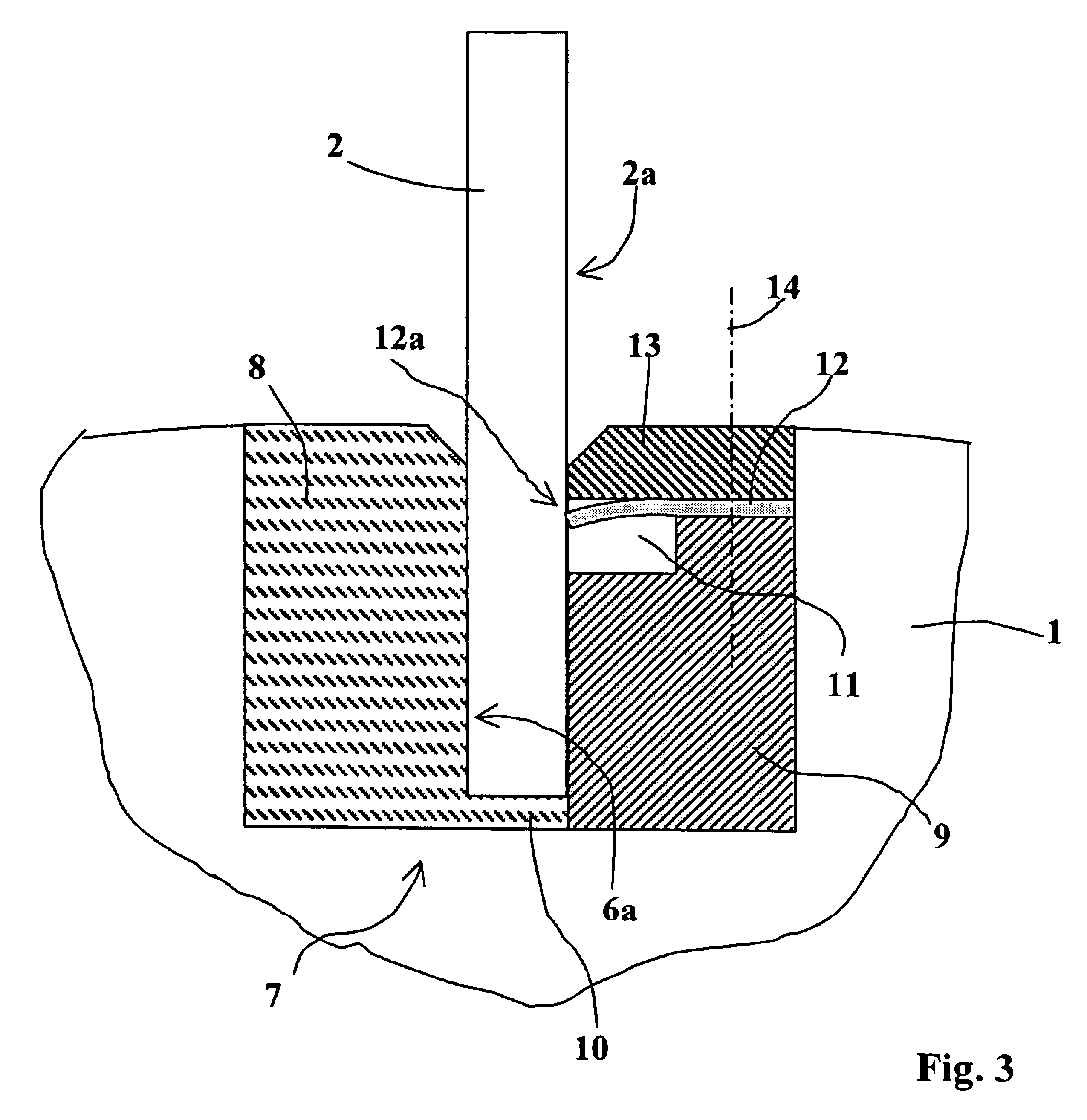 Anti-rebound locking device for the deployable fin of a projectile