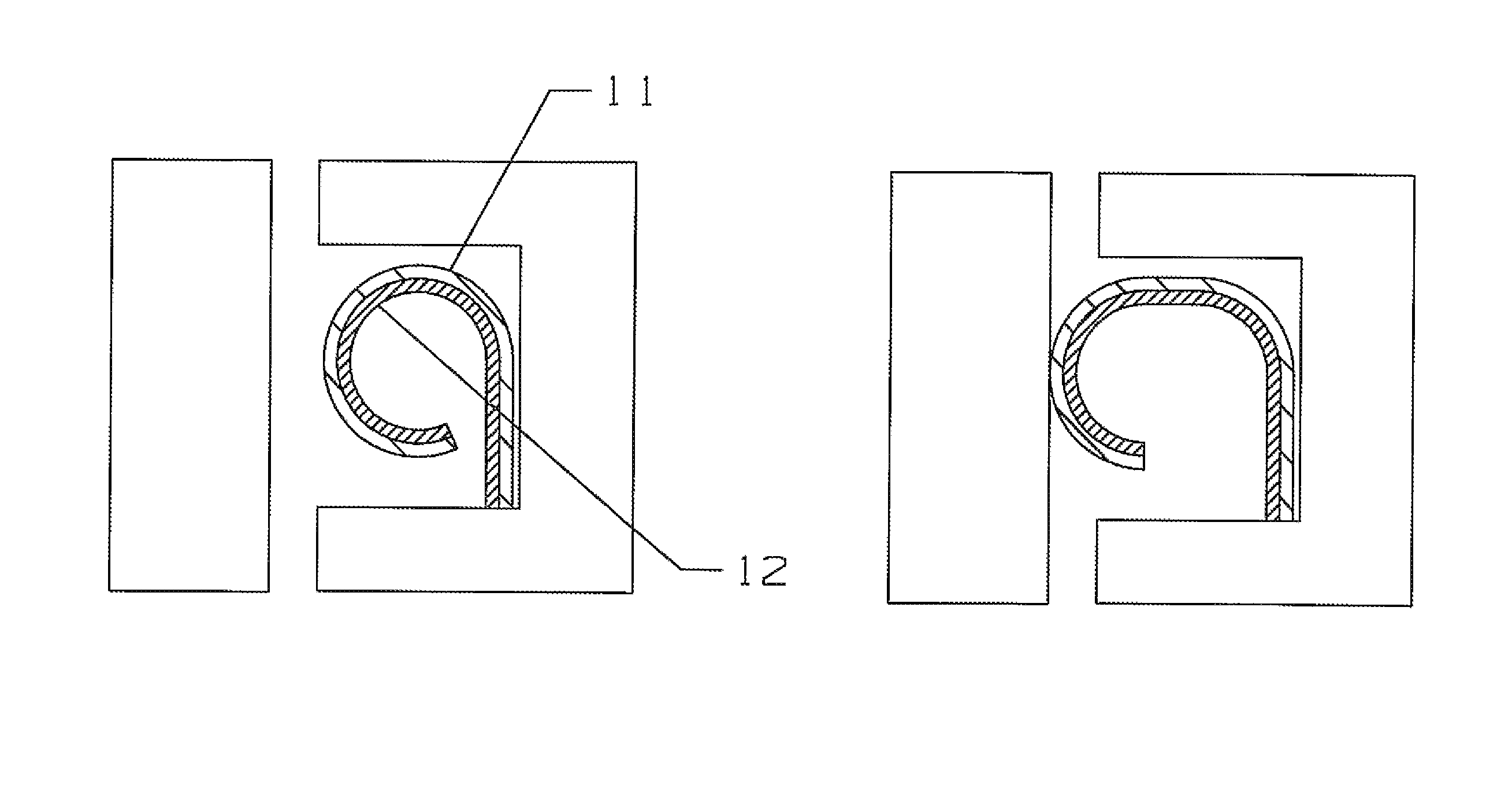 Bi-metallic strip seal for a turbine shroud