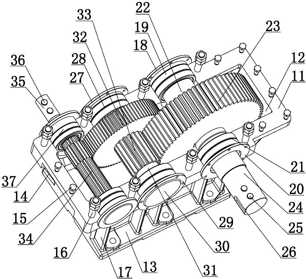 Pearl powder tooth breaking device for spraying