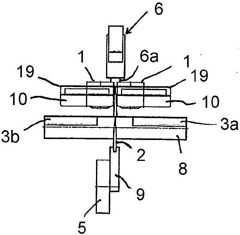 Folding apparatus and method