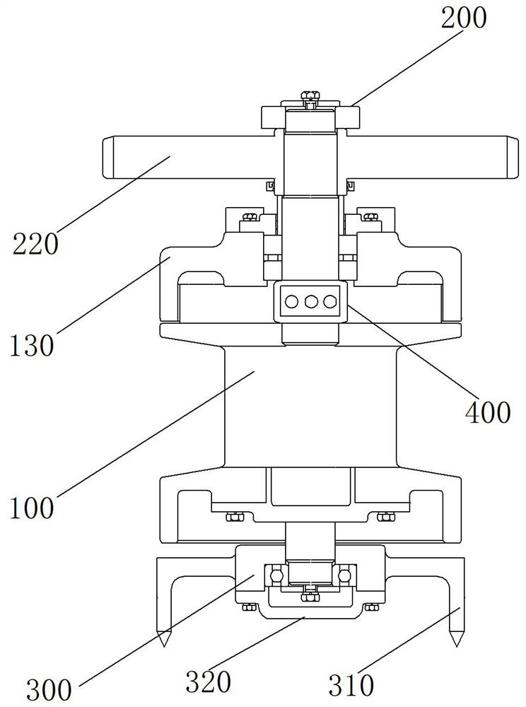 Soil breaking tool for soil sampling