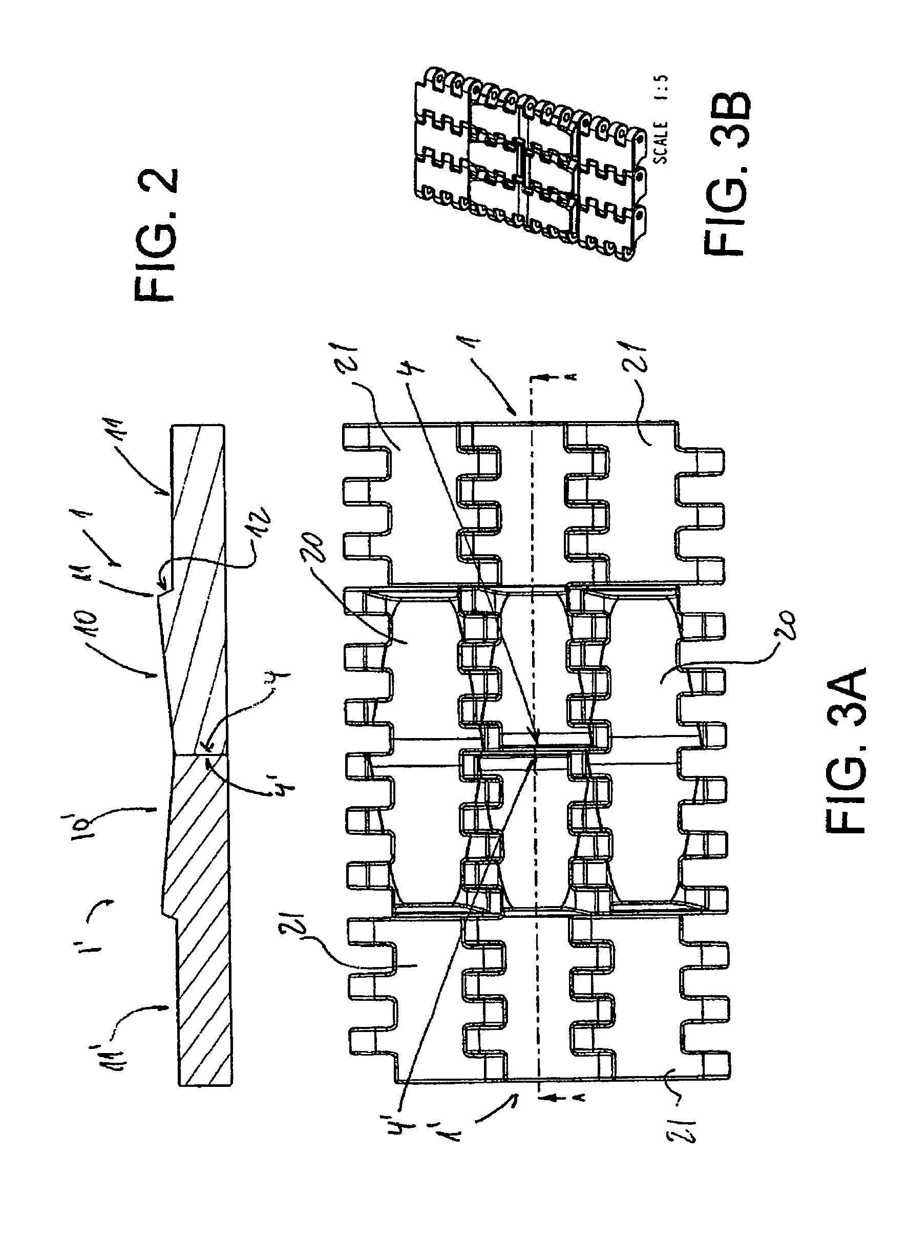 Belt link with half the surface inclined