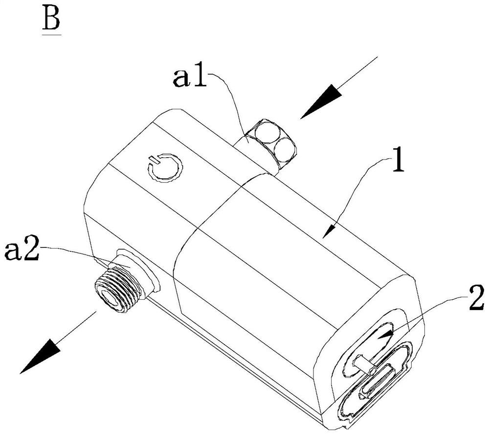 Induction foam outlet device and shower device