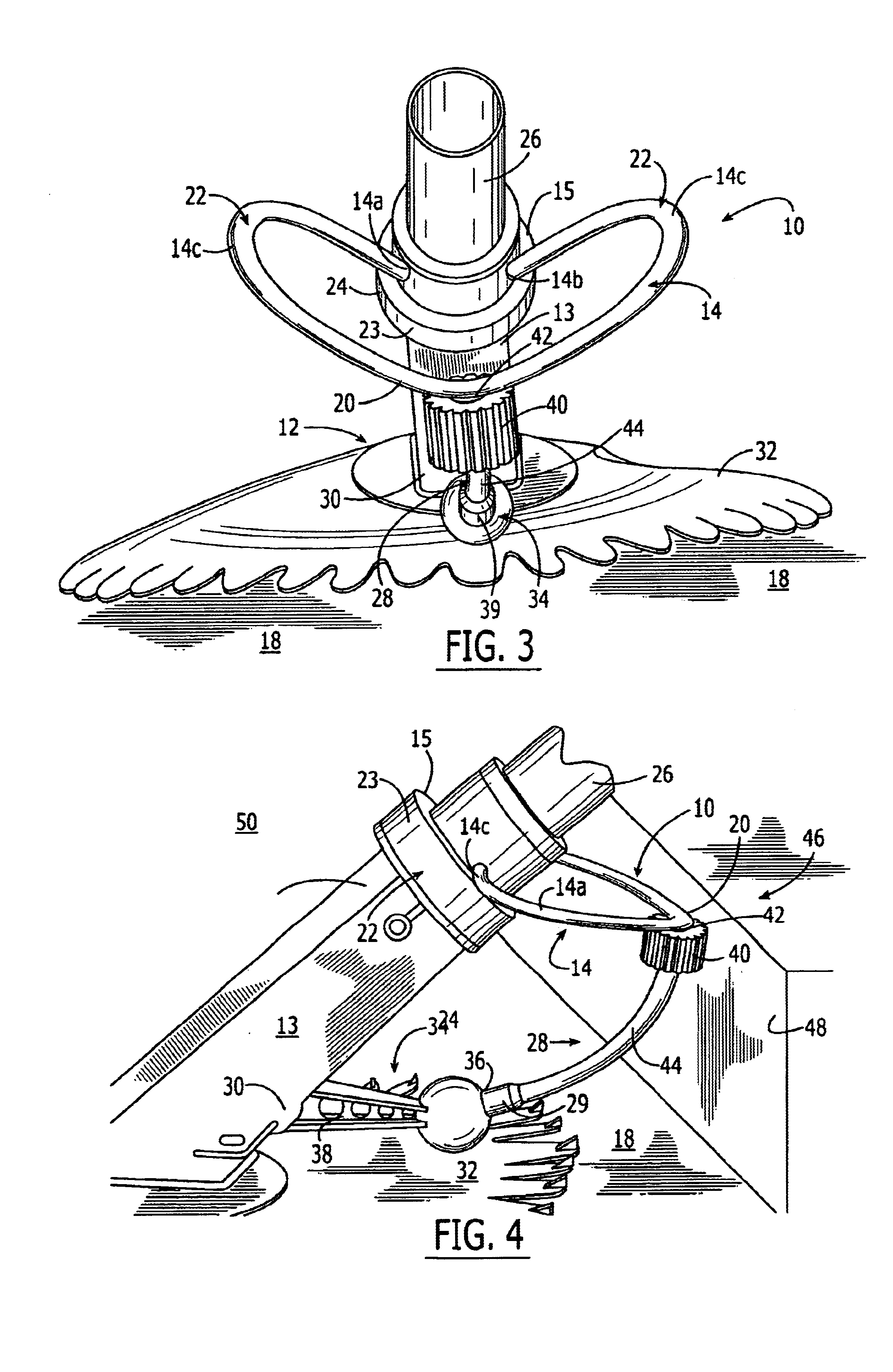 Device for dislodging a submersible pool cleaner