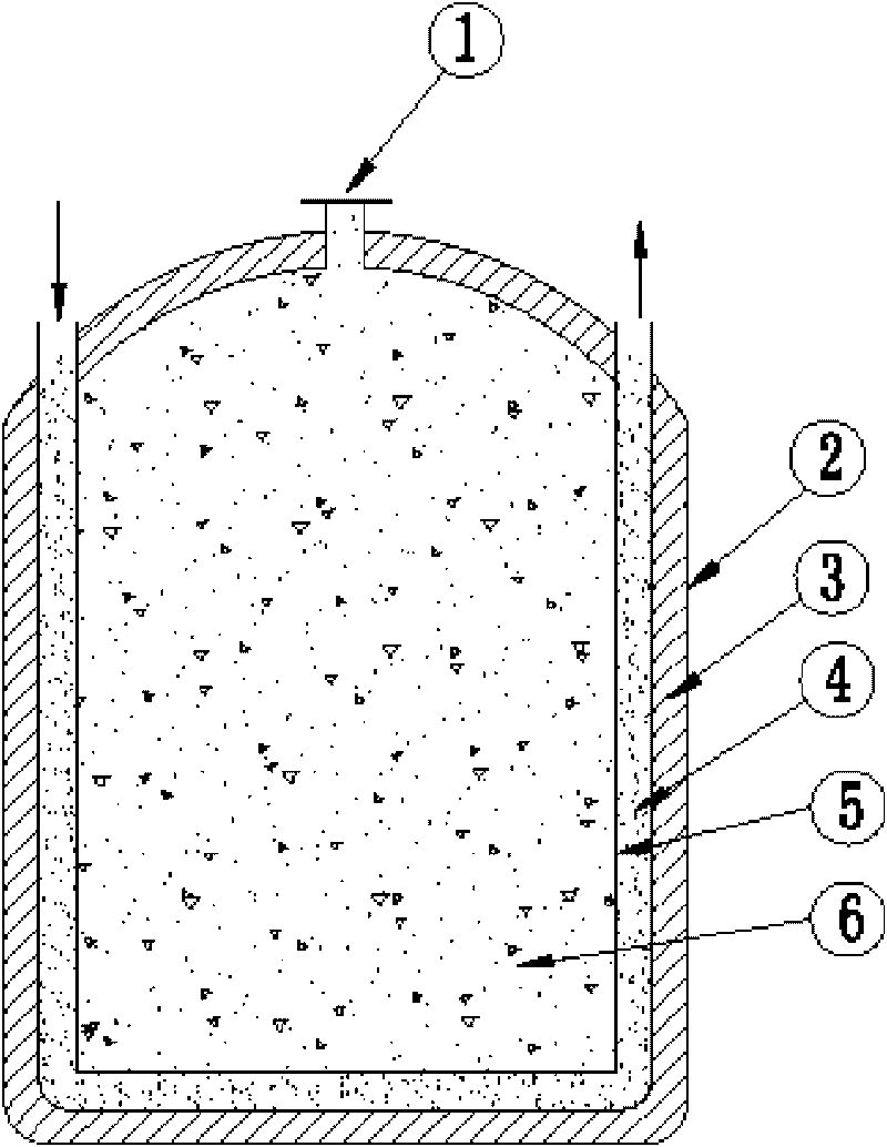 Solar energy heat accumulating method by using soluble salt