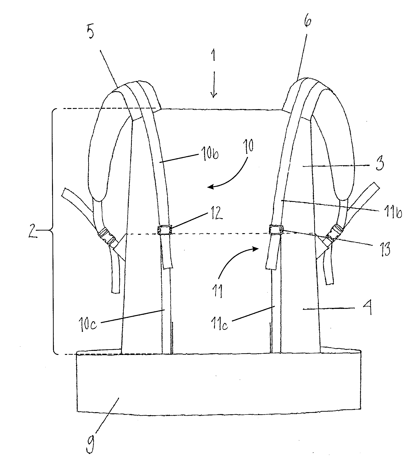 Arrangement for adjusting the length of a carrying section of a child carrier