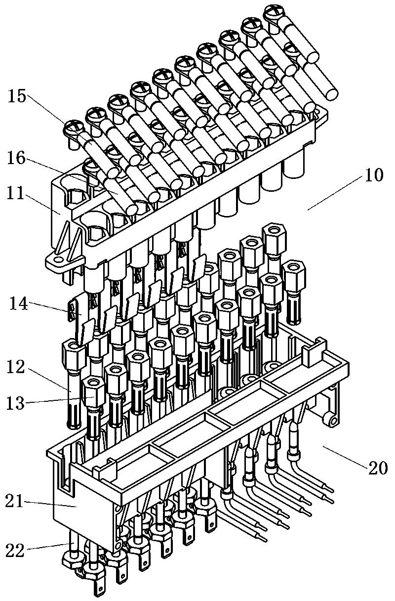 Self-short-circuit connector