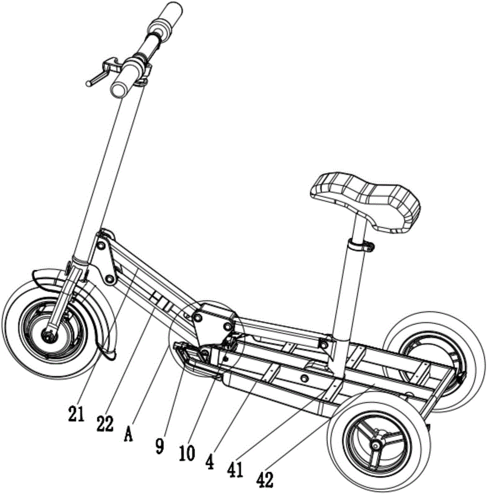 Folding frame and folding tricycle