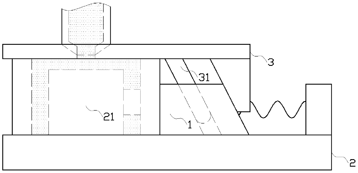 Anti-deformation lateral core pulling injection mold