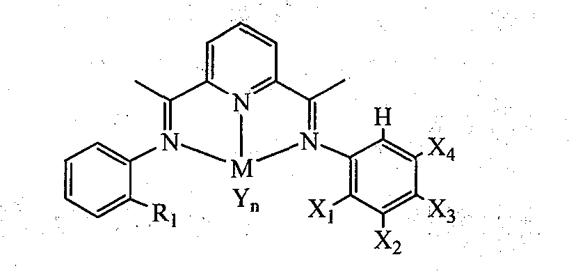 Unsymmetrical bis(imino)pyridines iron and cobalt complexes containing halogen, preparation method and use