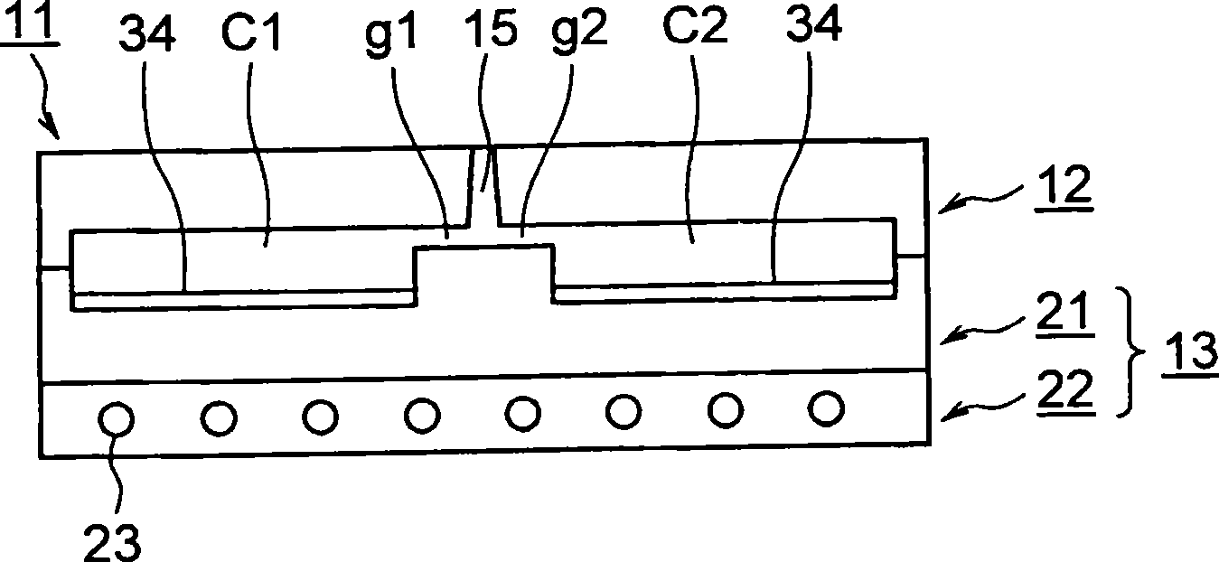 Resin molding apparatus and method of resin molding