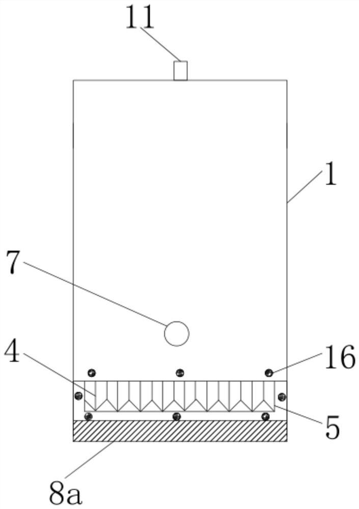 A steady flow tank for domestic drinking water and its cleaning device