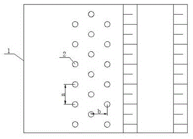 Blasting method capable of effectively reducing blasting boulder yield of surface mine