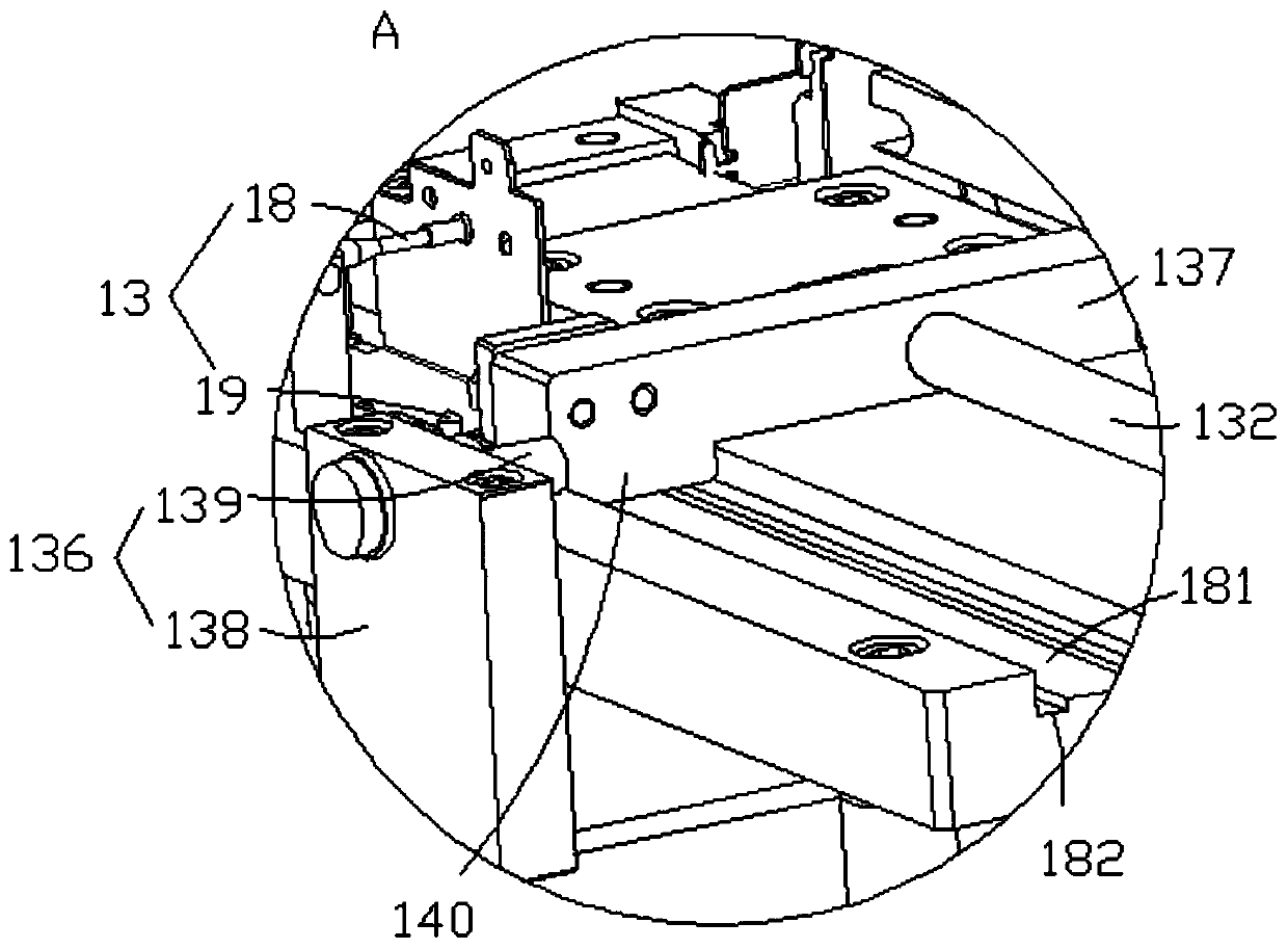 A multi-faceted three-dimensional automatic tapping equipment