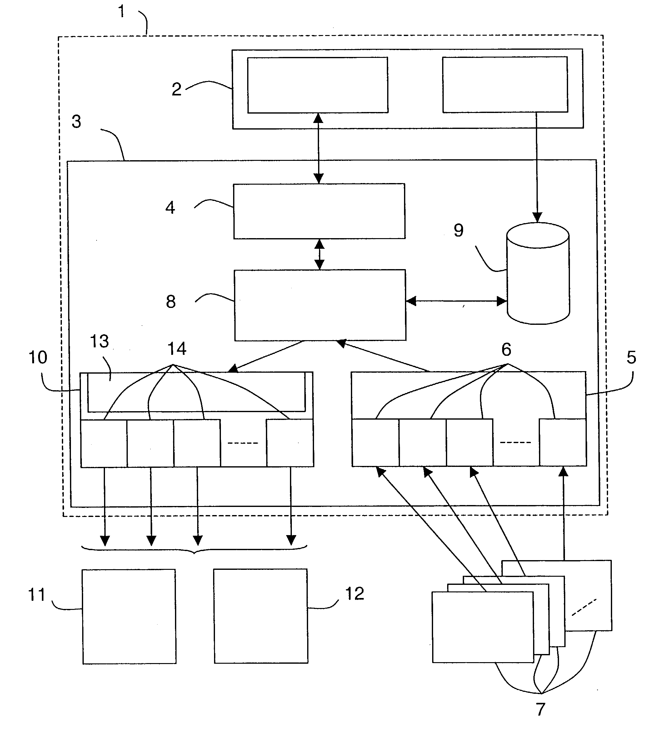 Device for and a method of monitoring service data for automated traffic engineering in a communications network