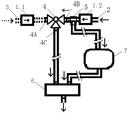 Auxiliary heating device capable of achieving heating-while-starting function of water heating system