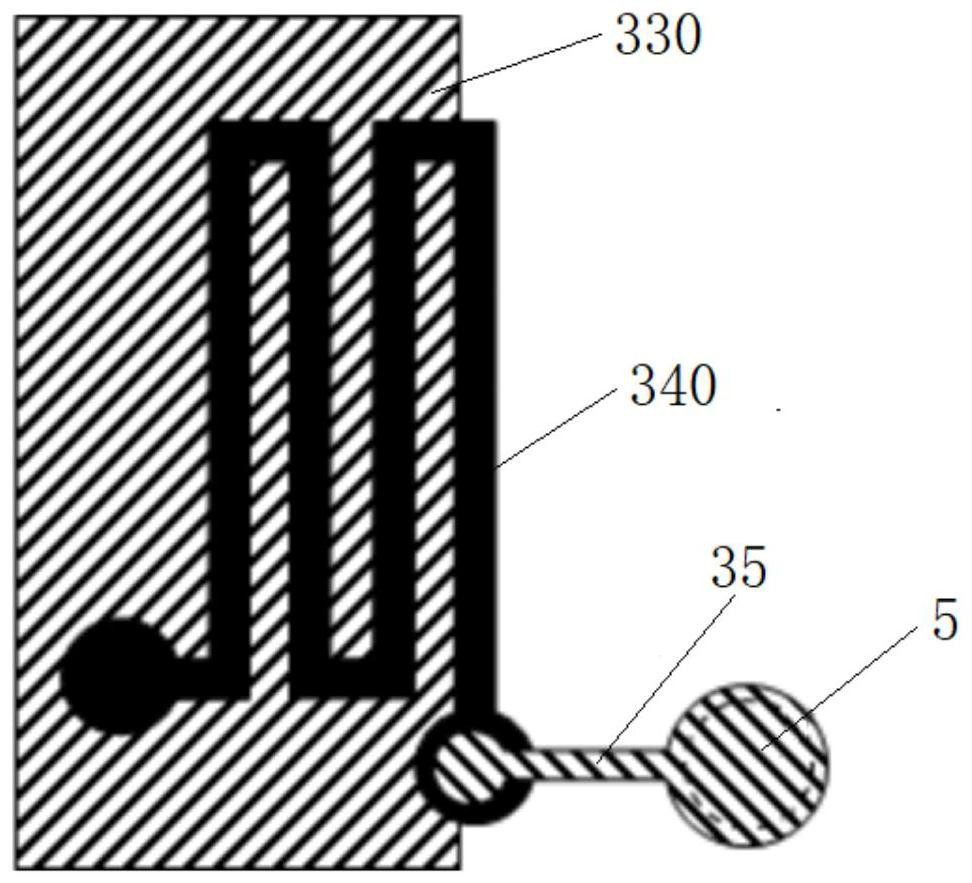 Chip packaging structure integrated with passive element and packaging method