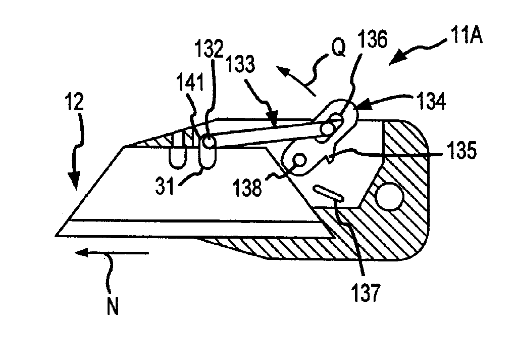 Pivoting securing device for a utility knife blade