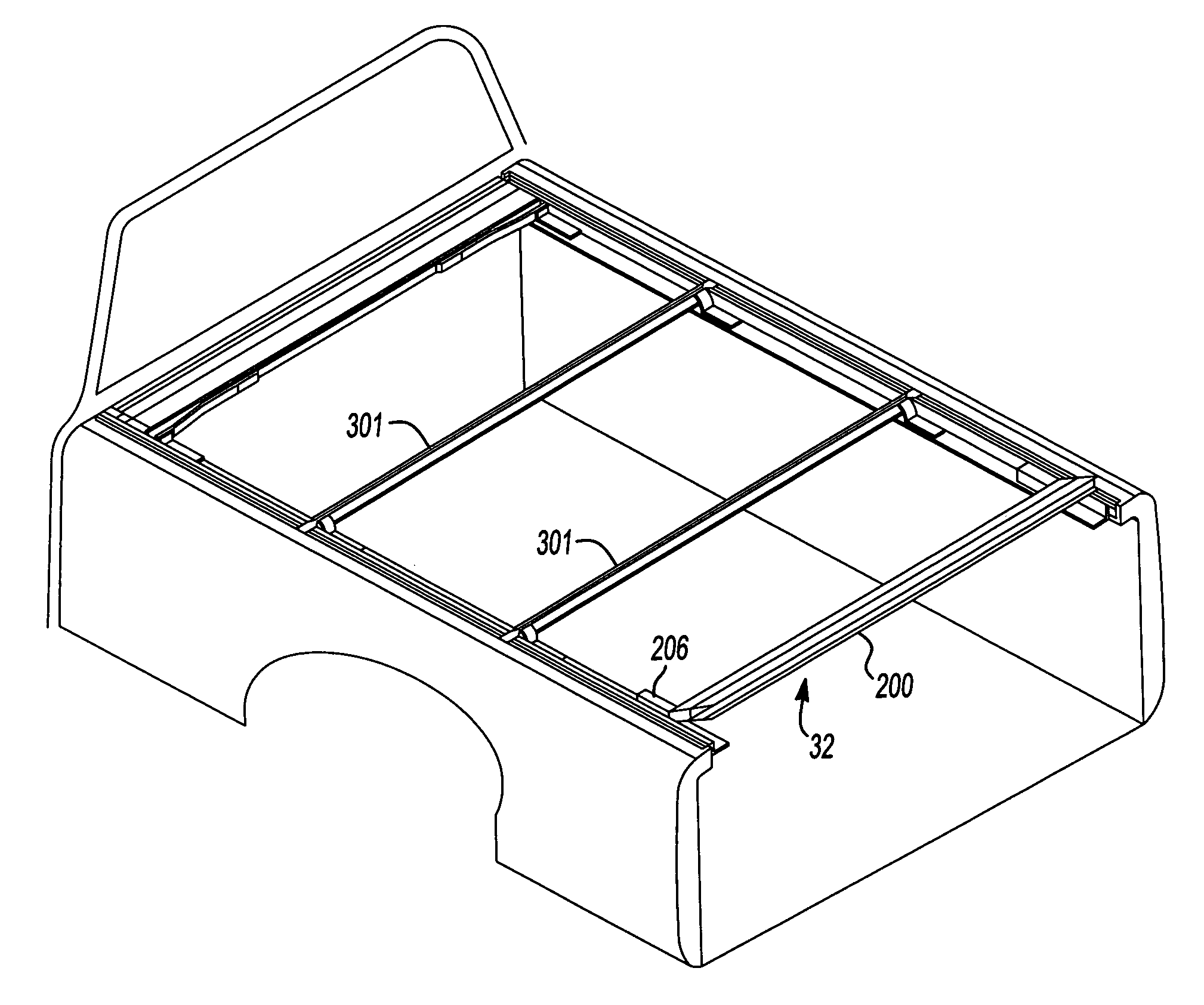 Covering structure having automatic coupling system