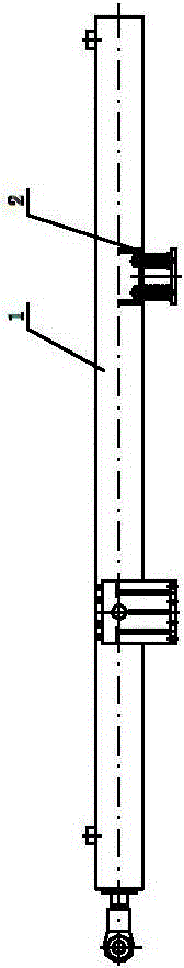 Hydraulic hoist with balancing device