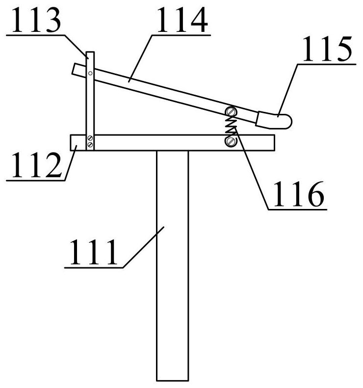 Mulching film recycling device convenient to maintain