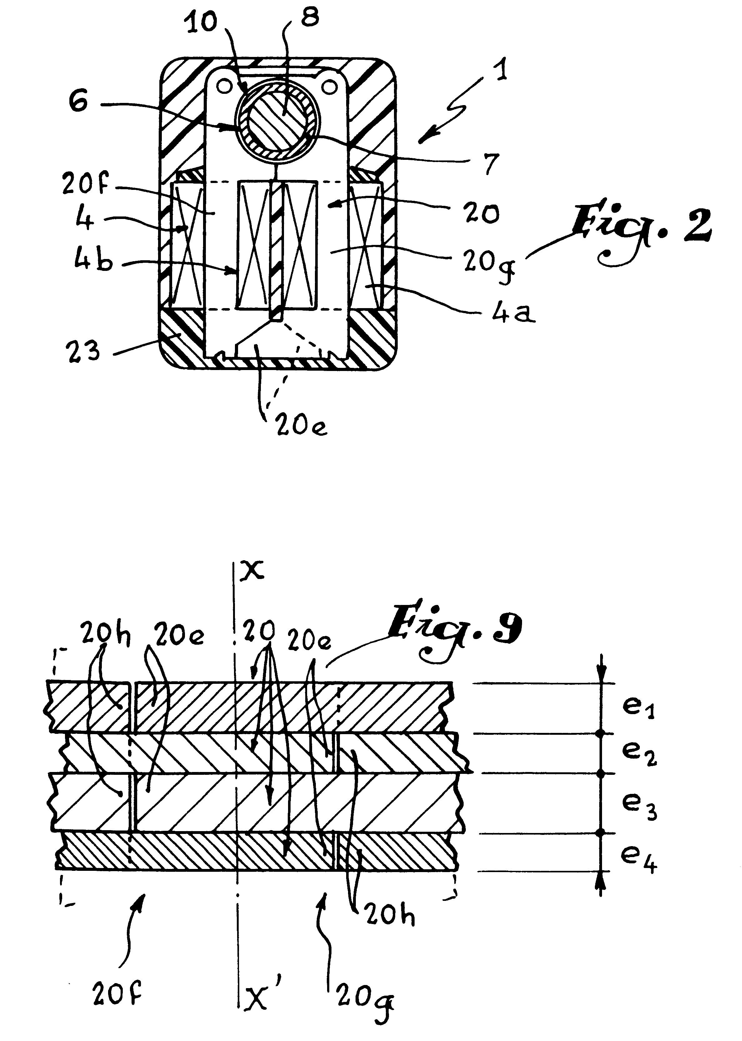 Electrical rotating actuator for forming a shed in a weaving loom