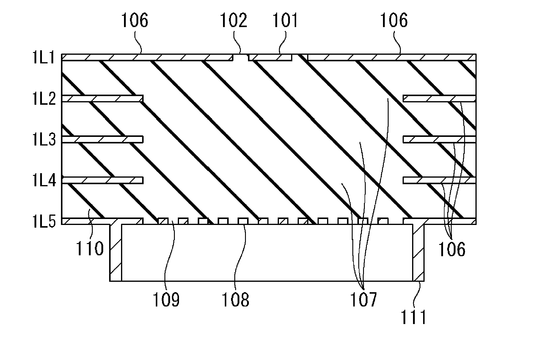 Wideband transition between a planar transmission line and a waveguide