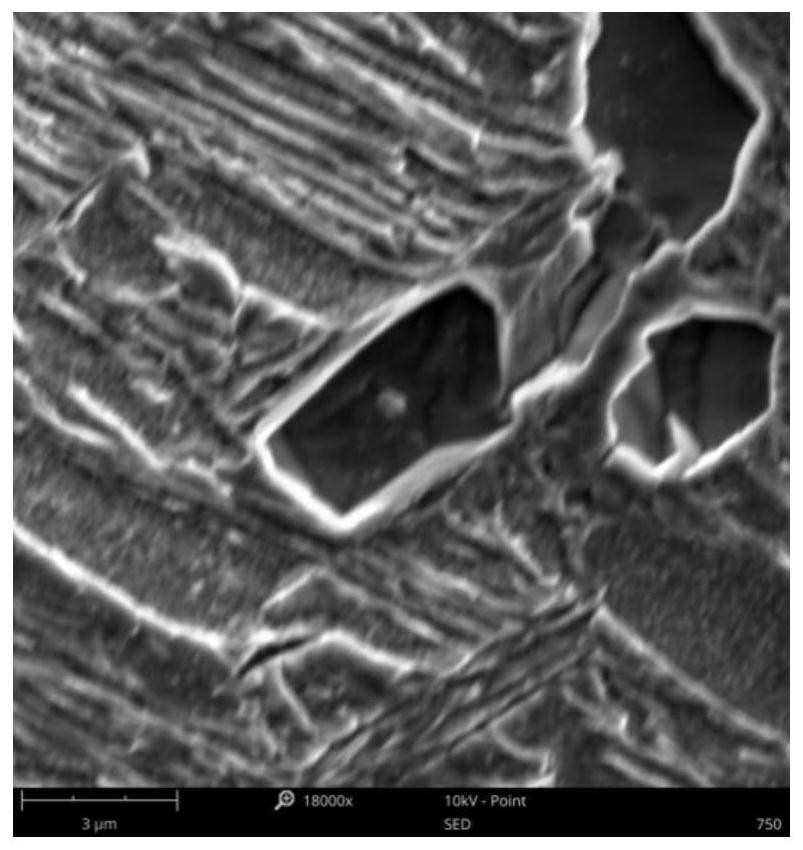 A control CEQ and PCM large input energy welding normalizing type eh36 extra thick plate and its manufacturing method