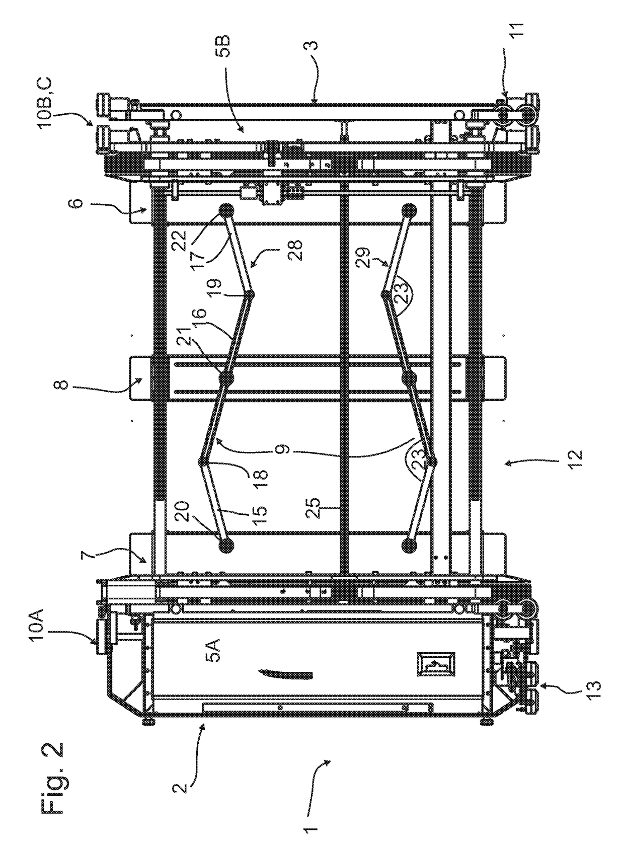 Automatically centering load support for shuttle vehicles having a variable receiving width