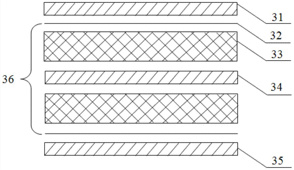 A plastic composite bottom plate, its preparation method and its use