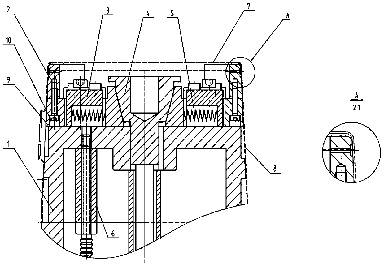 Automatic centering and expanding welding clamp