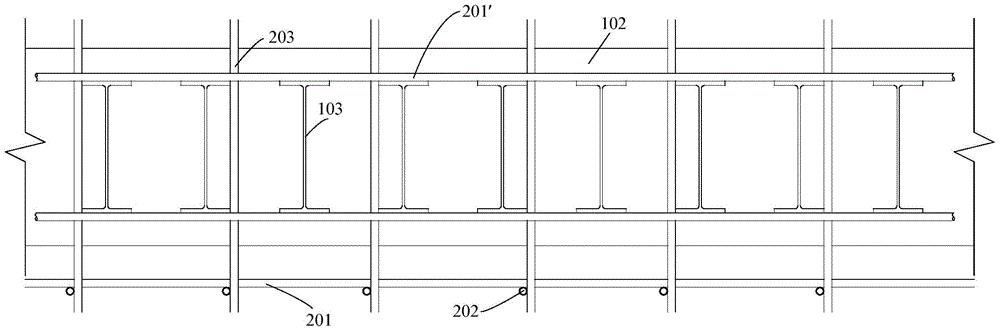 Suspended single-row scaffolding and its construction method