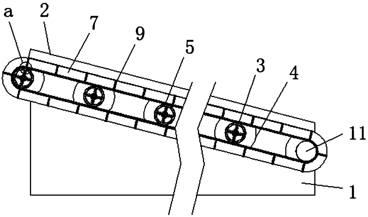 Mineral conveying device with function of preventing mineral from slipping for mining